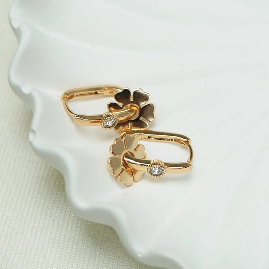 Altın Kaplama Yonca Kalpli Küpe